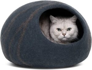 Eco Friendly: Our cat tent is 100% free from harsh chemicals and synthetic materials. Great for your cat, your family, and our world.