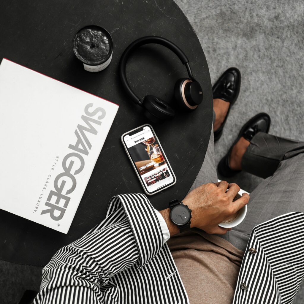 Crush Your Commute: 2025’s Most Viral Wireless Earbuds & Headphones